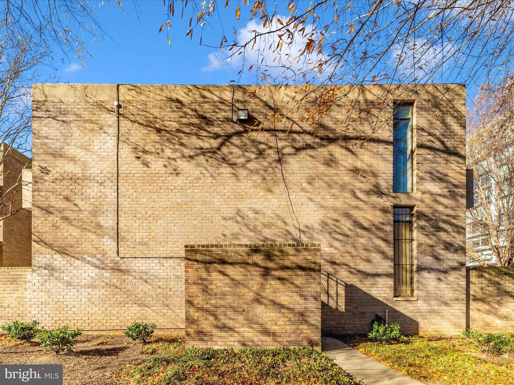 200 M STREET SW Unit: 36