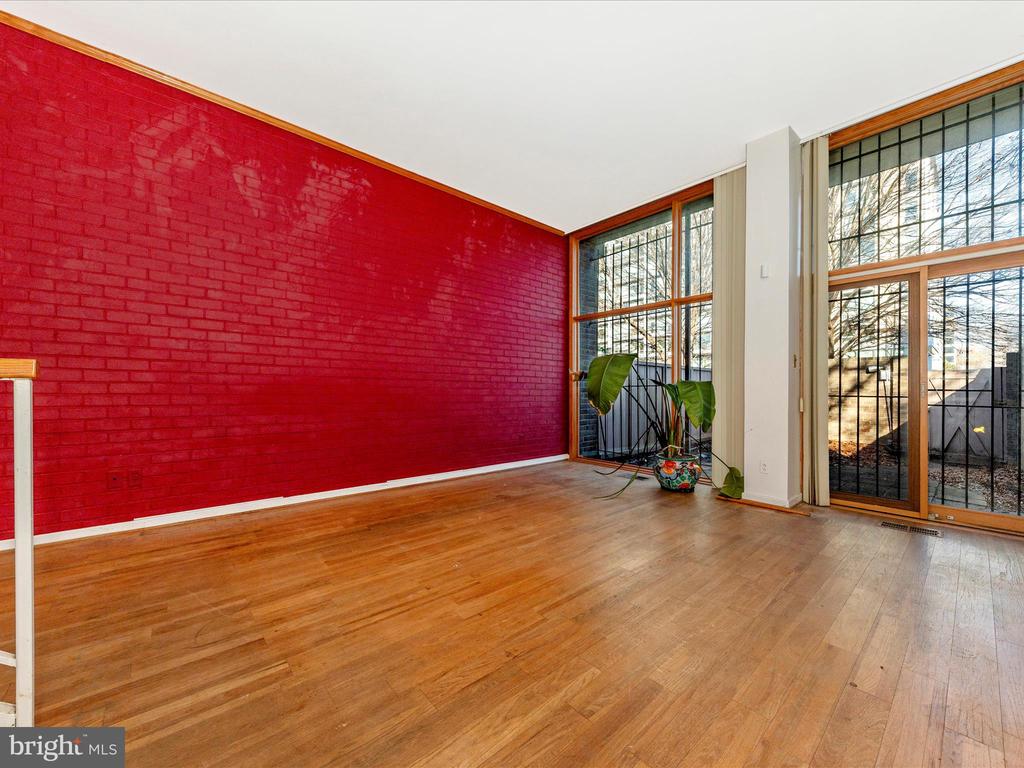 200 M STREET SW Unit: 36