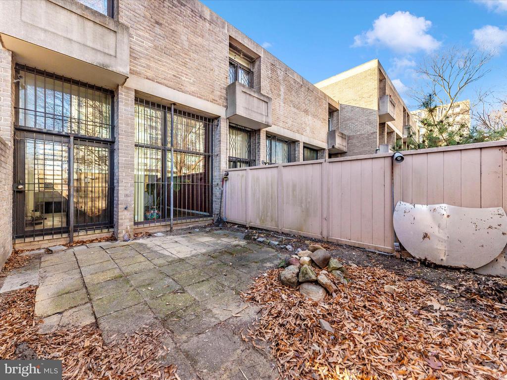 200 M STREET SW Unit: 36