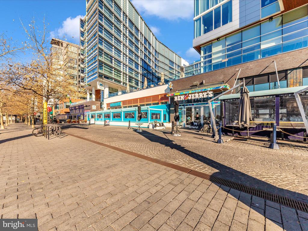 200 M STREET SW Unit: 36