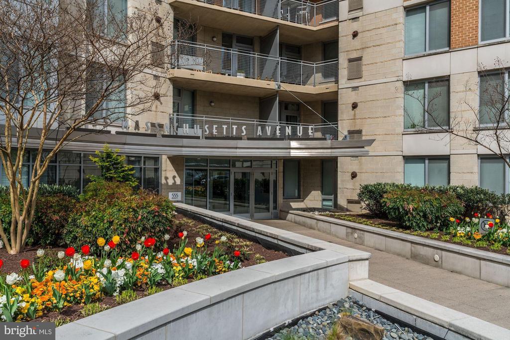 555 MASSACHUSETTS AVENUE NW Unit: 603