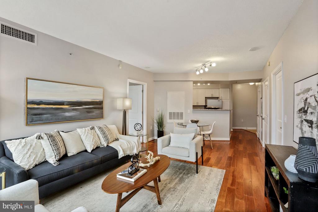 555 MASSACHUSETTS AVENUE NW Unit: 603