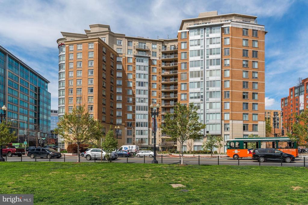555 MASSACHUSETTS AVENUE NW Unit: 603
