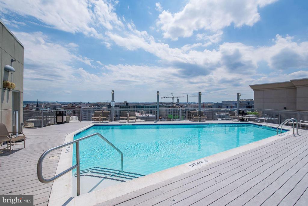 555 MASSACHUSETTS AVENUE NW Unit: 603