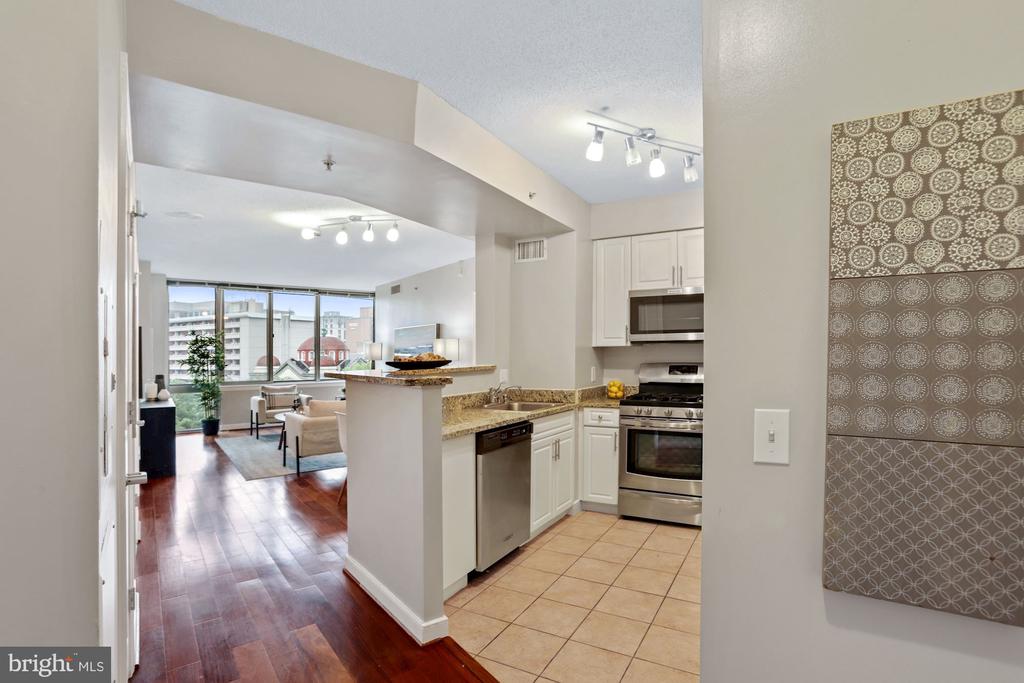 555 MASSACHUSETTS AVENUE NW Unit: 603