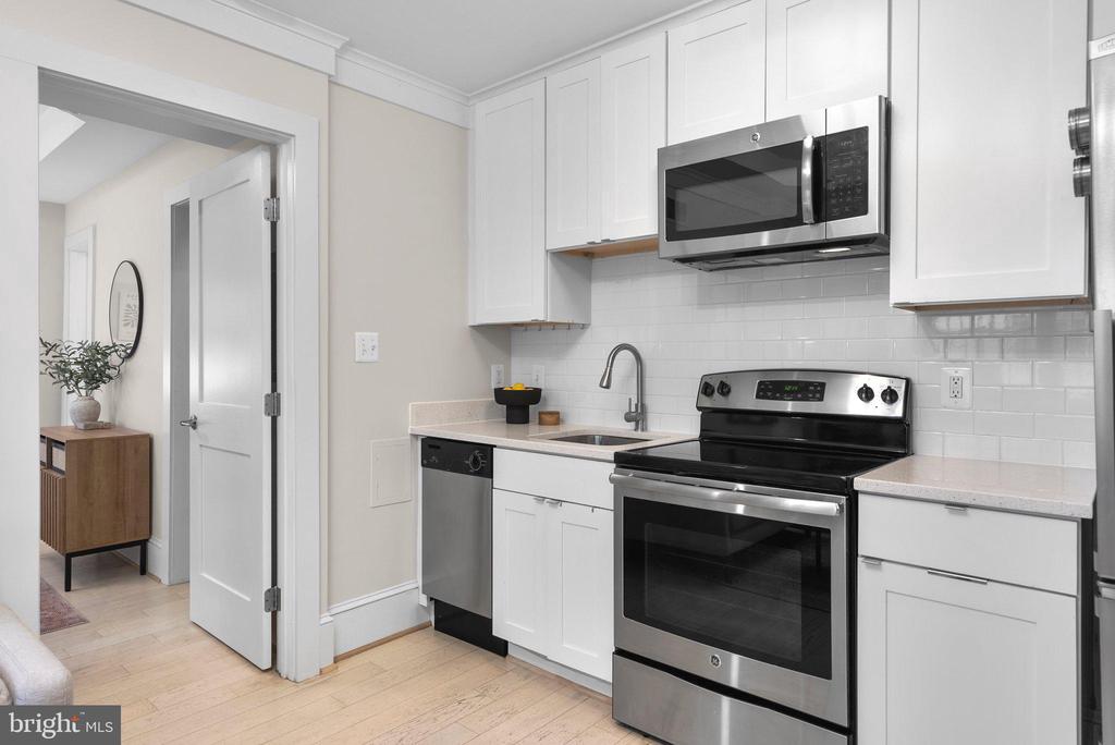 1451 PARK ROAD NW Unit: 104