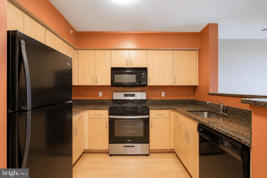 1000 NEW JERSEY AVENUE SE Unit: 304
