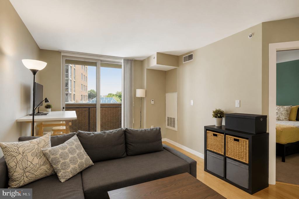 1000 NEW JERSEY AVENUE SE Unit: 304