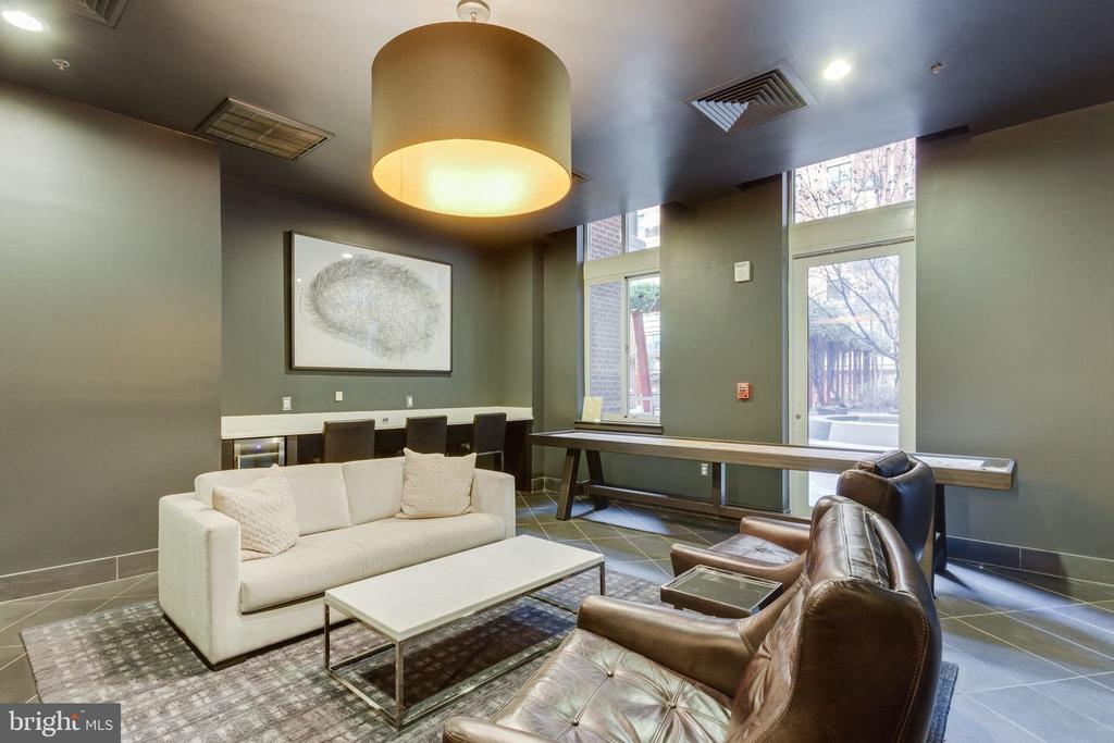 1000 NEW JERSEY AVENUE SE Unit: 304