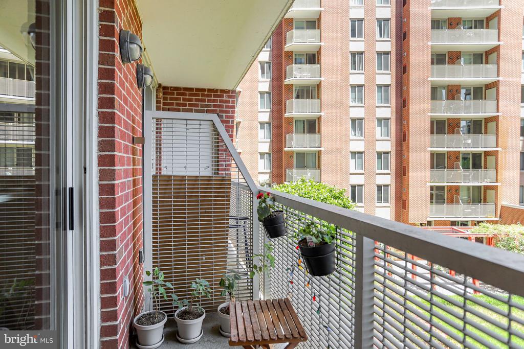 1000 NEW JERSEY AVENUE SE Unit: 304