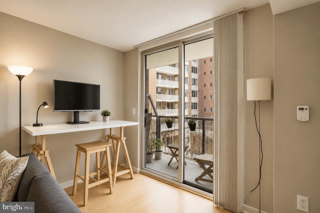 1000 NEW JERSEY AVENUE SE Unit: 304