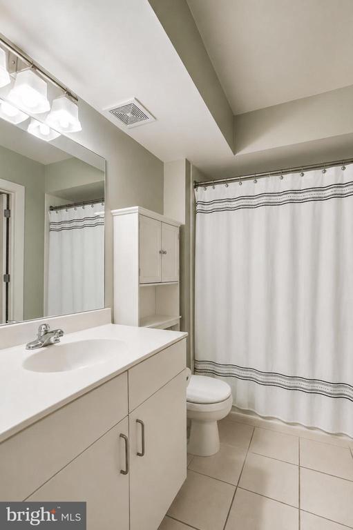 1000 NEW JERSEY AVENUE SE Unit: 304