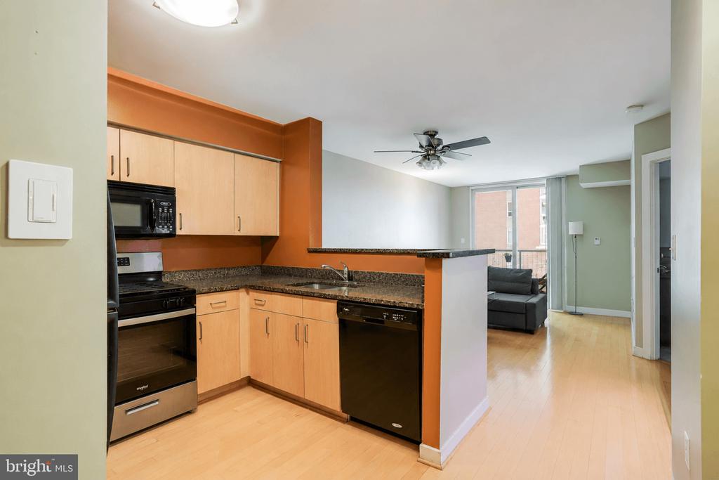 1000 NEW JERSEY AVENUE SE Unit: 304