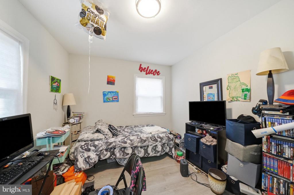 1507 38TH STREET SE