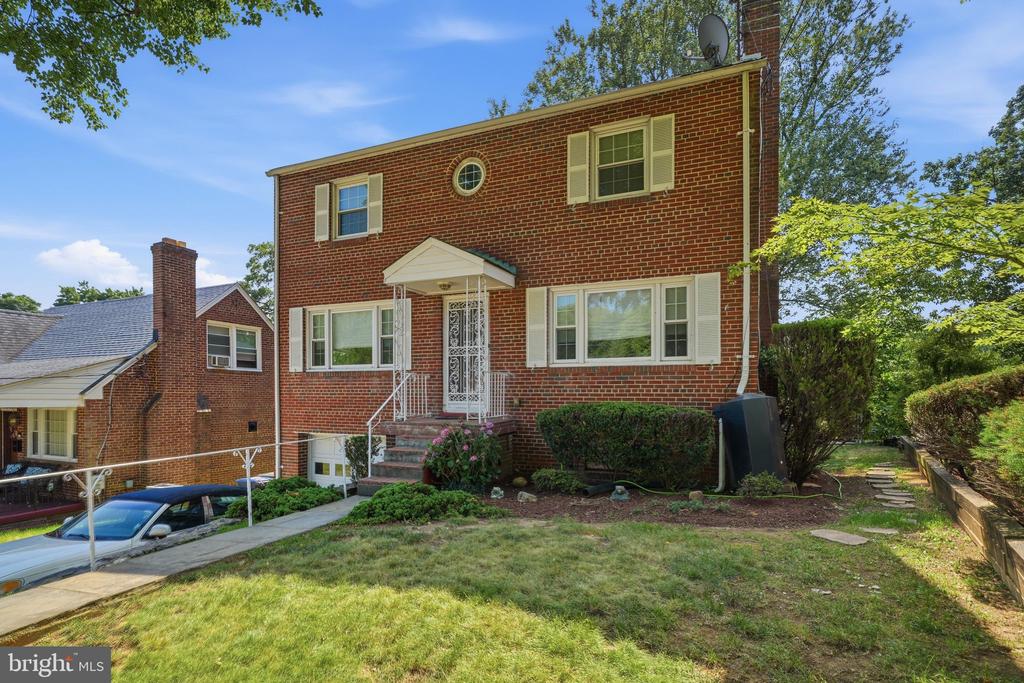 1507 38TH STREET SE