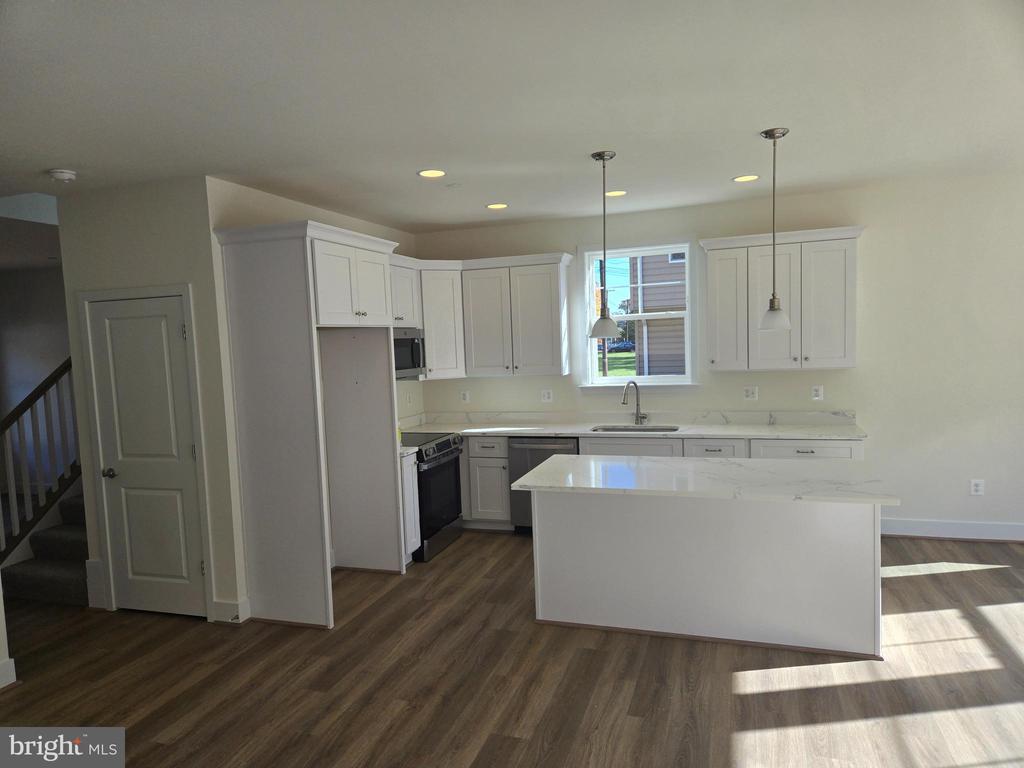 675 POWHATAN BEACH ROAD