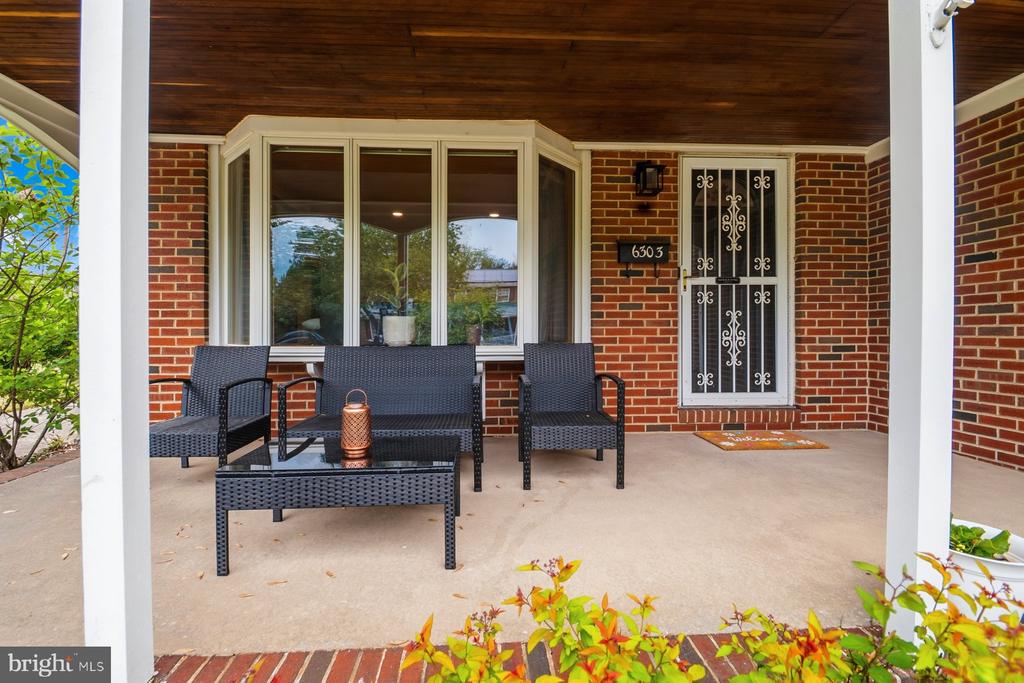 6303 HOMEWOOD