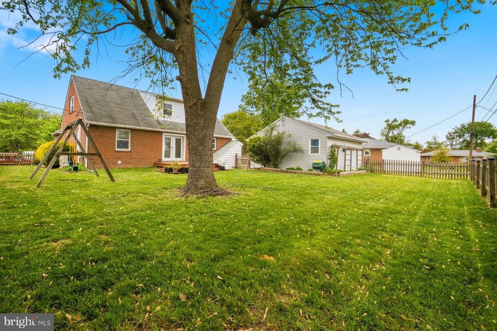 6303 HOMEWOOD