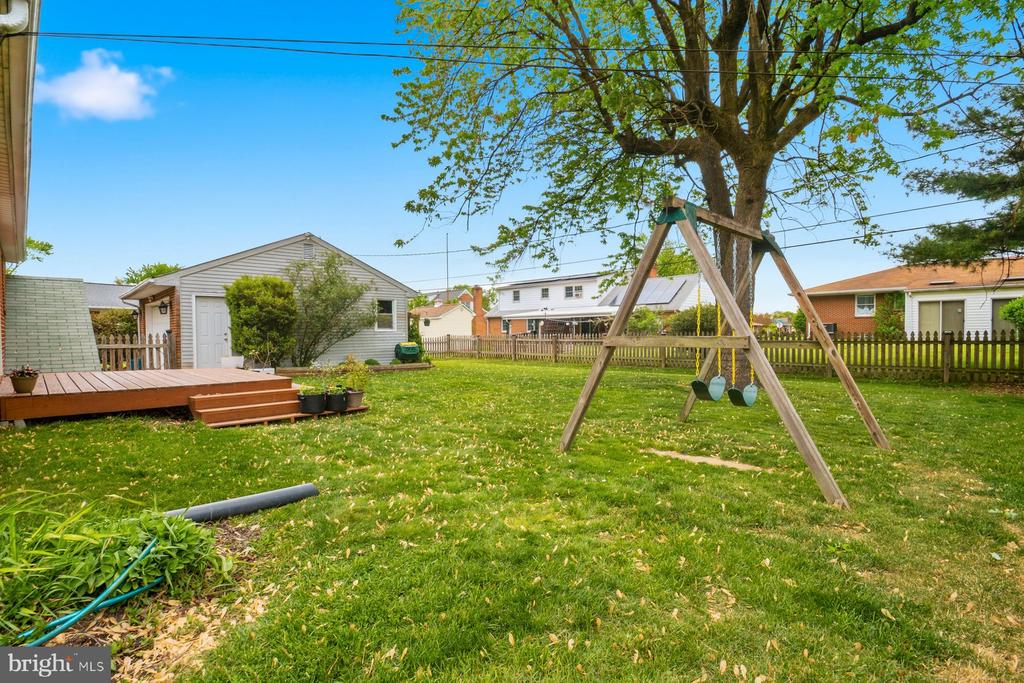 6303 HOMEWOOD