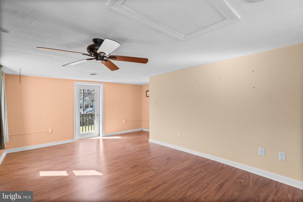 133 SCHOOLHOUSE ROAD