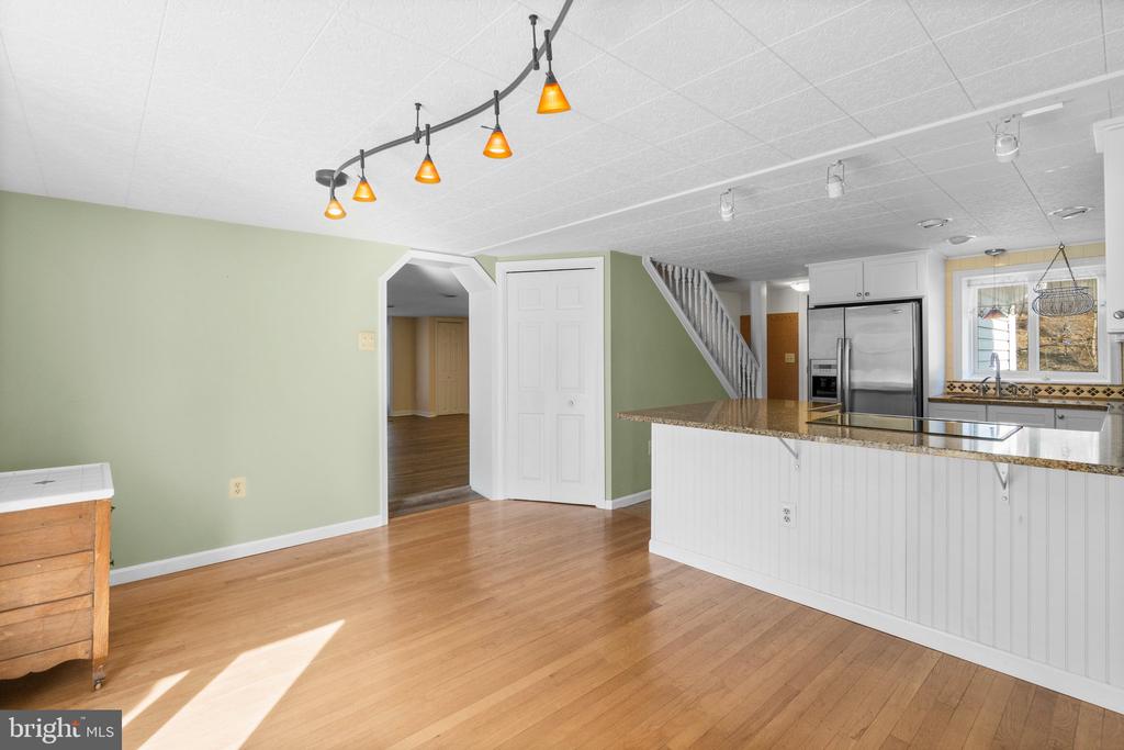 133 SCHOOLHOUSE ROAD