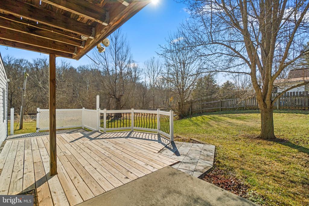 133 SCHOOLHOUSE ROAD