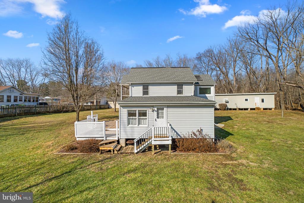 133 SCHOOLHOUSE ROAD