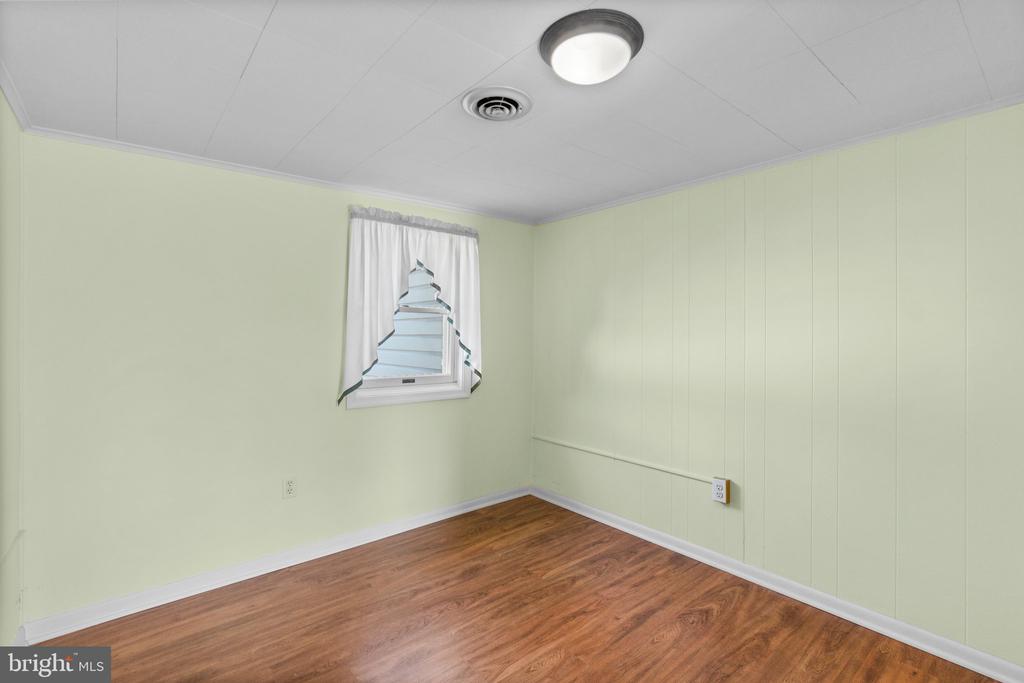 133 SCHOOLHOUSE ROAD