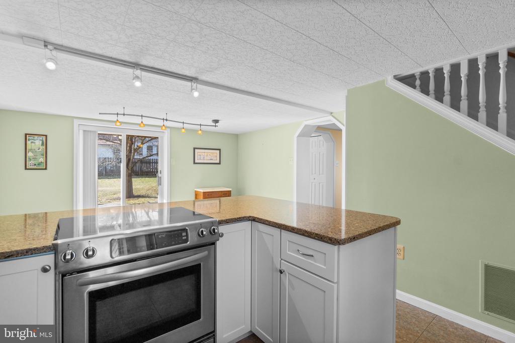 133 SCHOOLHOUSE ROAD