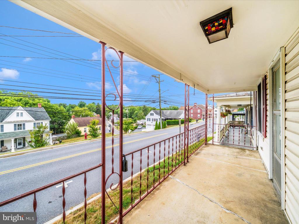 417 W MAIN STREET
