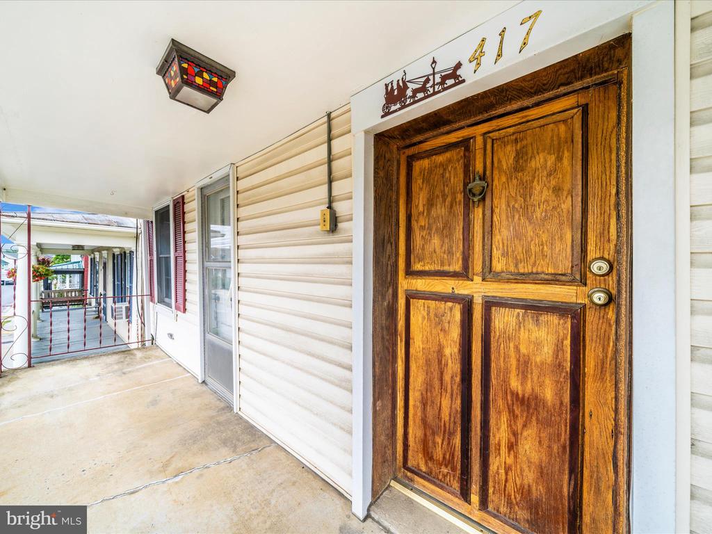 417 W MAIN STREET