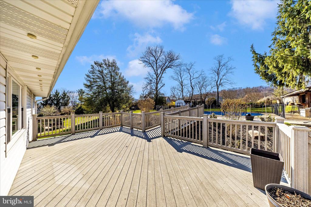 1606 WISE ROAD