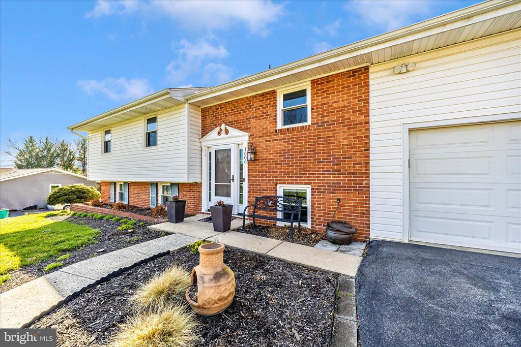 1606 WISE ROAD