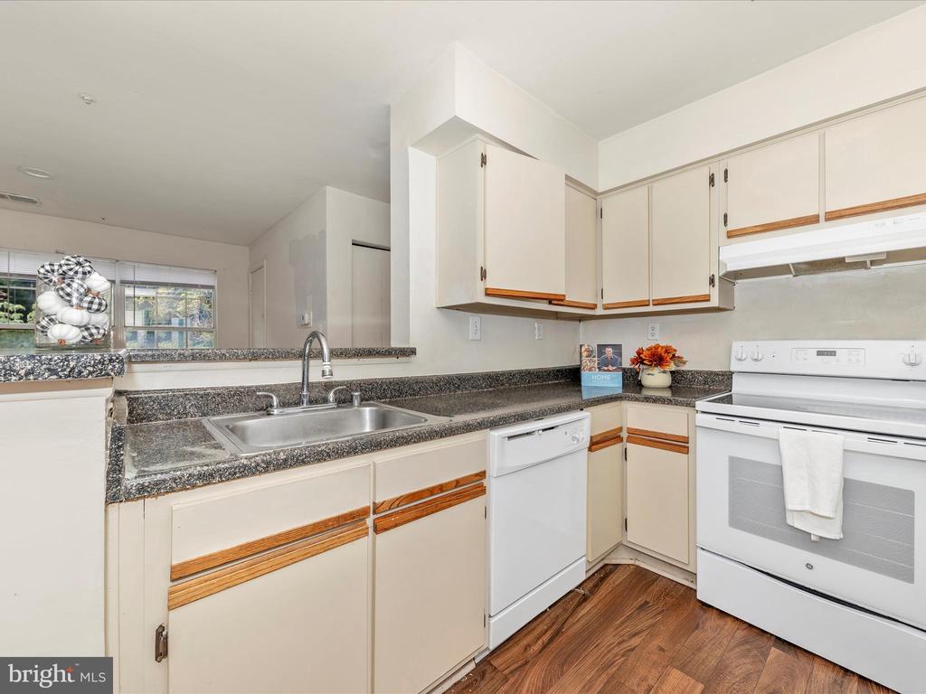 18537 BOYSENBERRY DRIVE Unit: 307