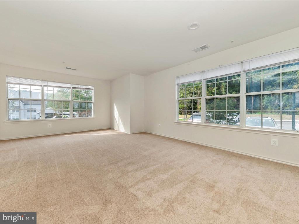 18537 BOYSENBERRY DRIVE Unit: 307