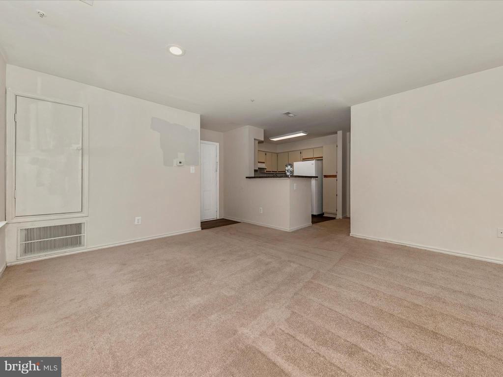 18537 BOYSENBERRY DRIVE Unit: 307