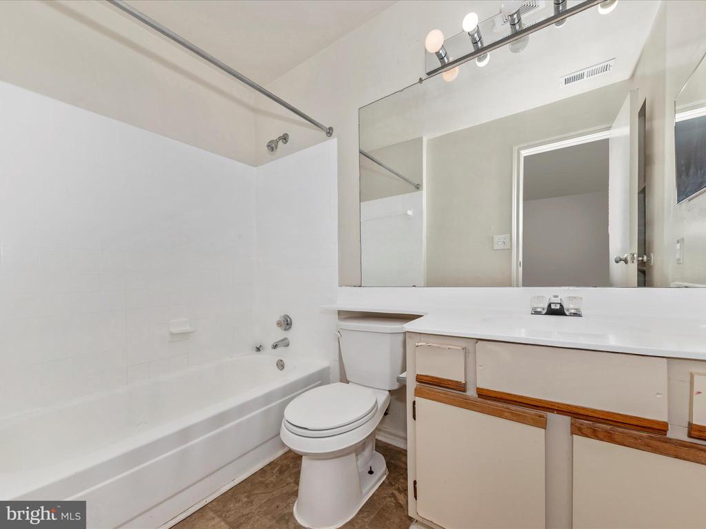 18537 BOYSENBERRY DRIVE Unit: 307