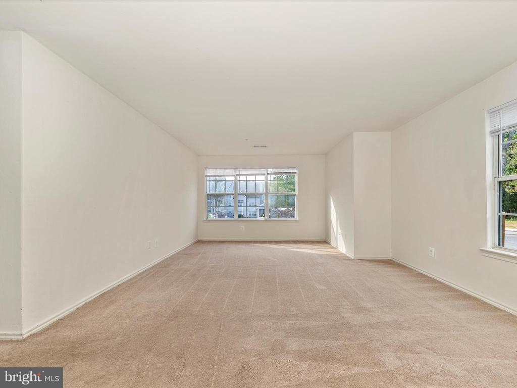 18537 BOYSENBERRY DRIVE Unit: 307