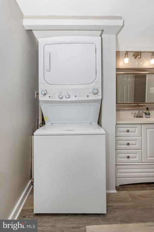 3342 HEWITT AVENUE Unit: 3-1-B