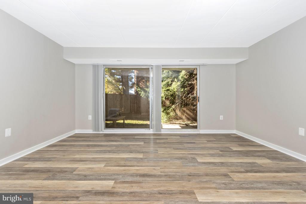 3342 HEWITT AVENUE Unit: 3-1-B