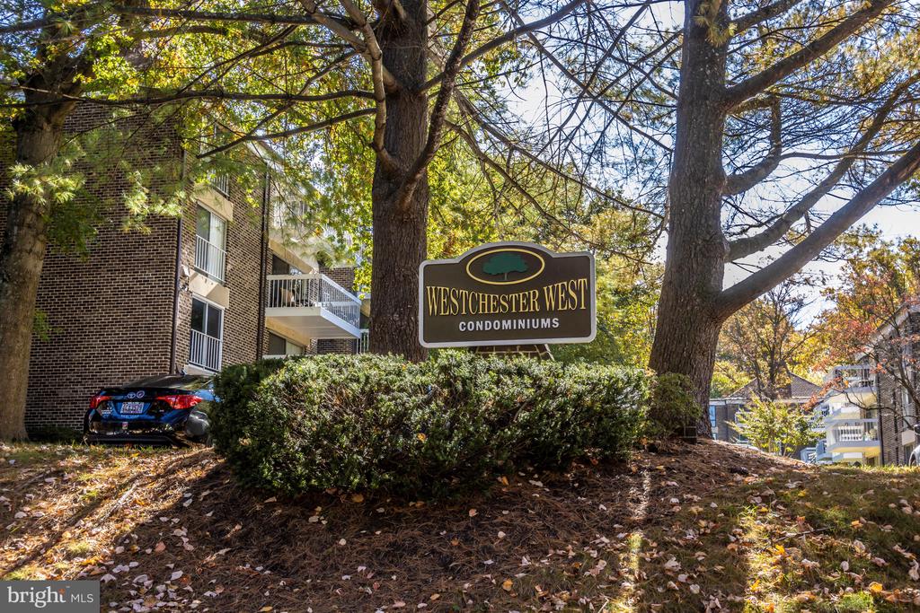 3342 HEWITT AVENUE Unit: 3-1-B