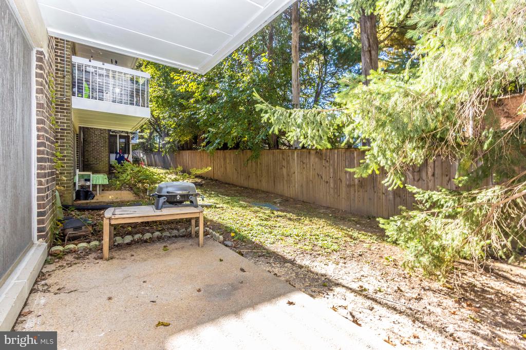 3342 HEWITT AVENUE Unit: 3-1-B