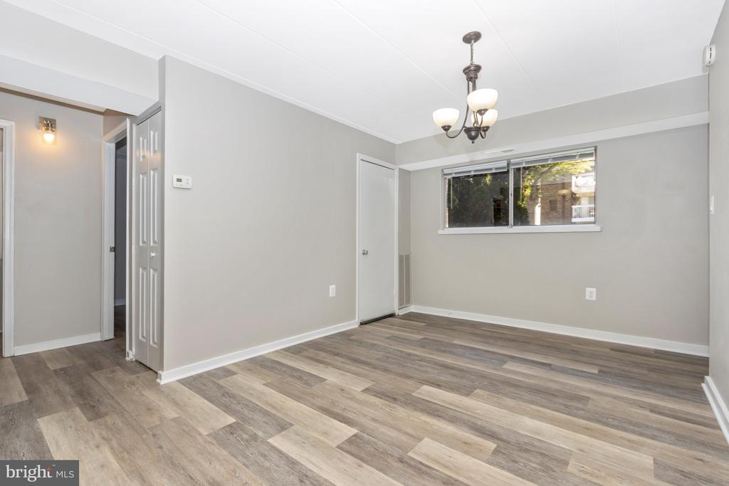 3342 HEWITT AVENUE Unit: 3-1-B