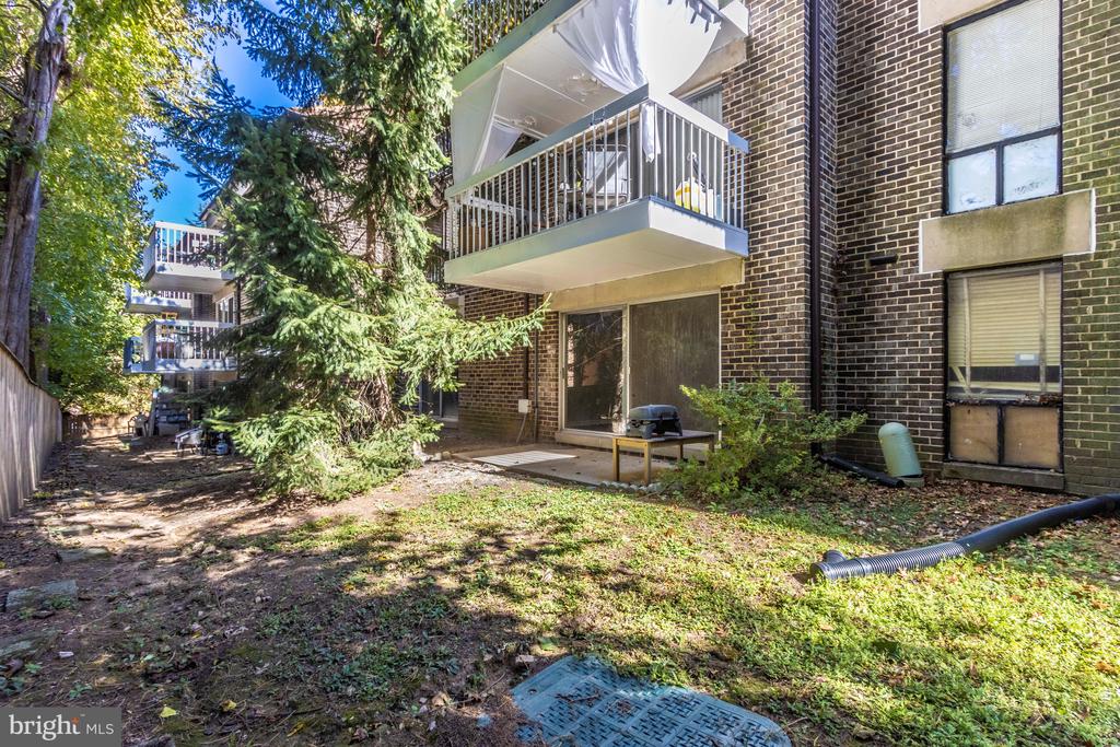 3342 HEWITT AVENUE Unit: 3-1-B