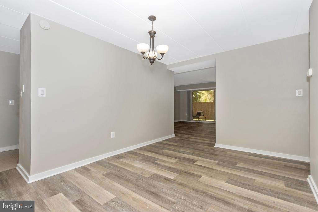 3342 HEWITT AVENUE Unit: 3-1-B