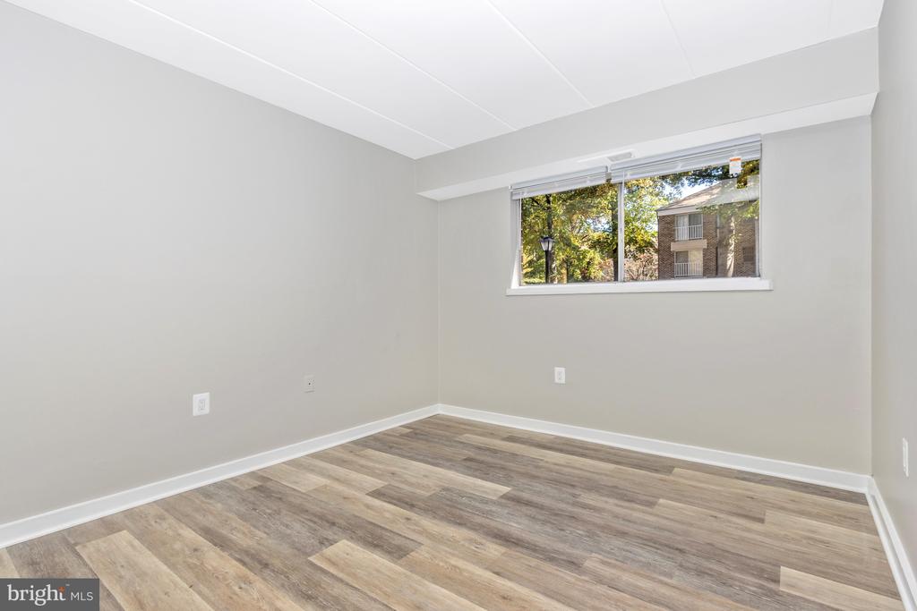 3342 HEWITT AVENUE Unit: 3-1-B