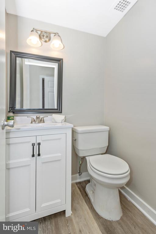 3342 HEWITT AVENUE Unit: 3-1-B