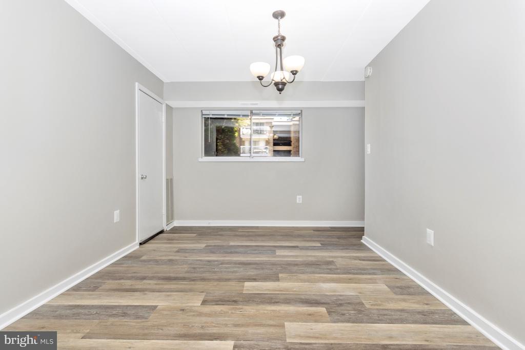 3342 HEWITT AVENUE Unit: 3-1-B