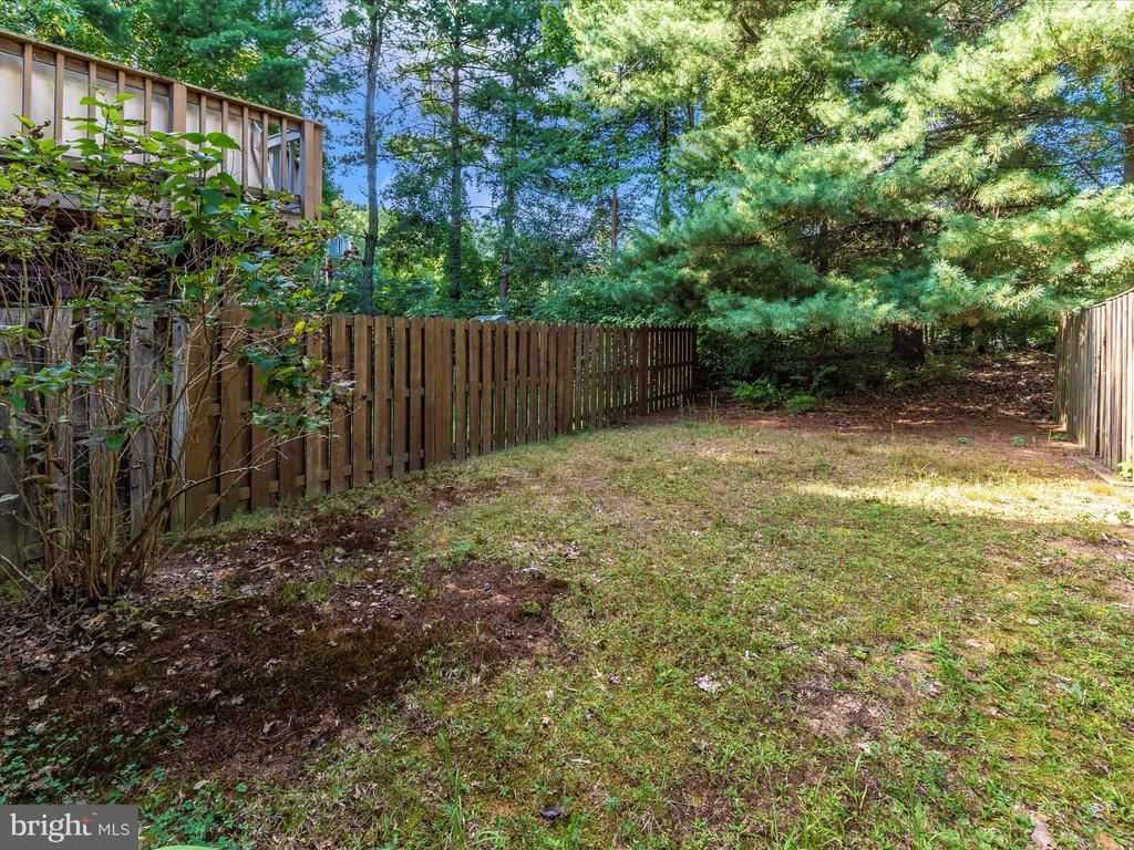 764 CLIFFTOP DRIVE