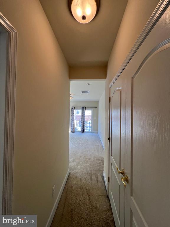19400 BUCKINGHAM WAY Unit: 19400
